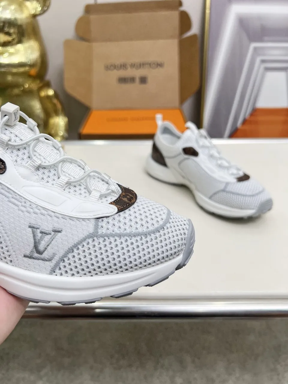 Men's Men's Shoes💰540 Men's and Women's LV Olym Men's Shoes💰ia sneakers are knitted technical fabric body with Monogram canvas trim, elastic laces and pull tabs for easy on and off, and light outsoles embellished with Monogram flowers for a comfortable and elastic wearing experience. Knitted technical fabric shoelaces, Louis Vuitton elements 35-45 (34*45*46* custom-made, non-refundable and non-exchangeable)